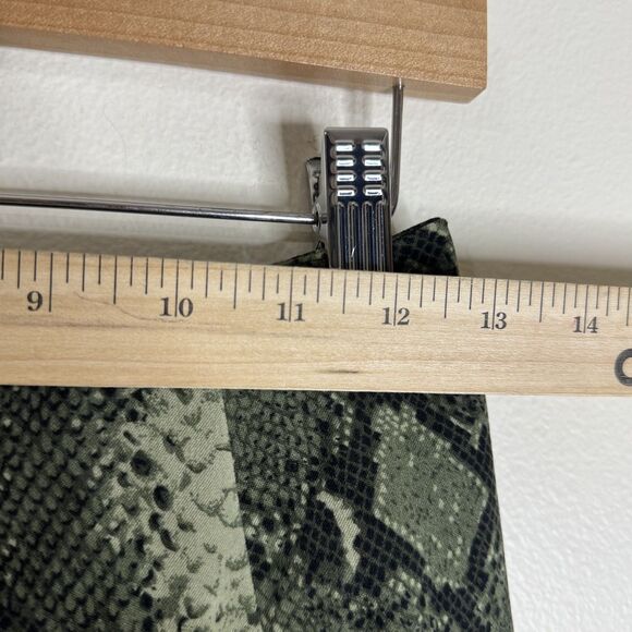 Intriguing Threads Skirt Womens size 4 Green Snakeskin Print Animal Pattern USA - Picture 5 of 10